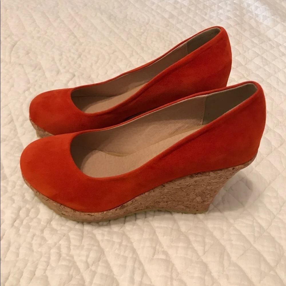 Orange or Red Pumps - Picture 2 of 3